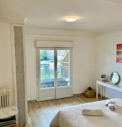 Apartament Loft Avec Parking Centre Et Bord Du Cher Loire Valley *